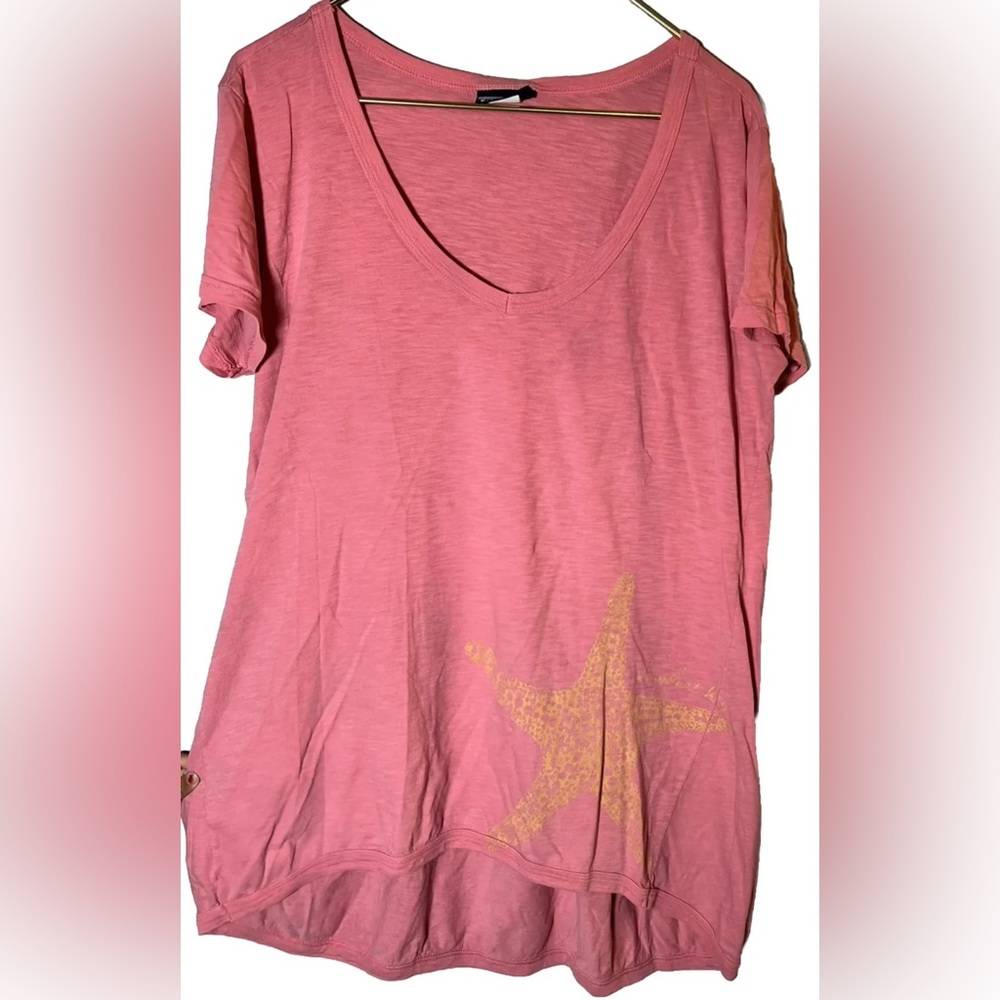 Breezin' Up Women’s Shirt Large Pink Star Short Sleeve Crew Neck Pullover Cotton